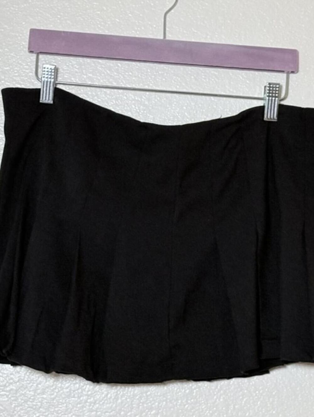 Anthropologie Black Pleated Mini Skirt Size L - NWT - Back Zip - Flowy Boho